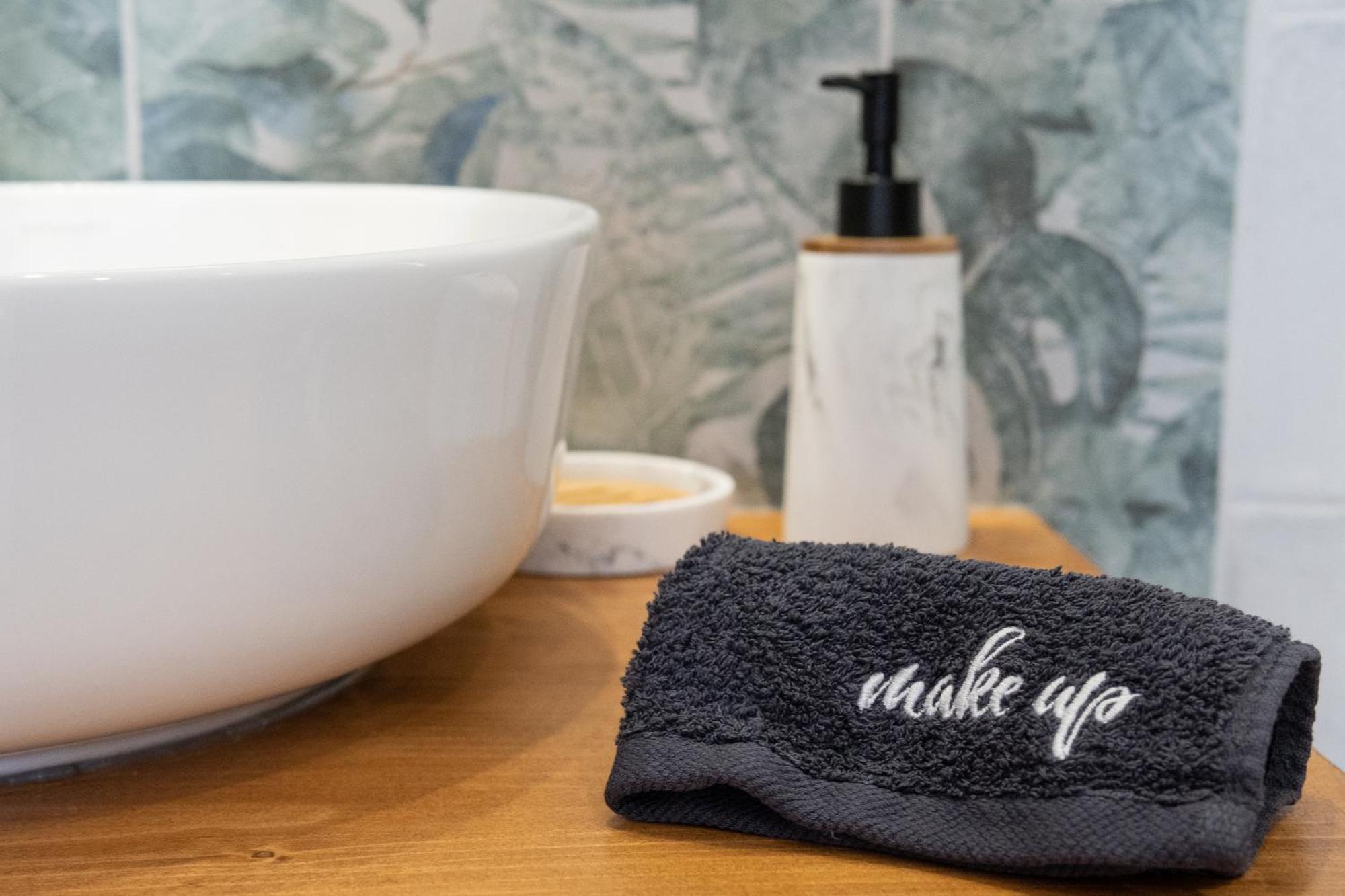The Botanist Guesthouse Skopelos Town Ngoại thất bức ảnh